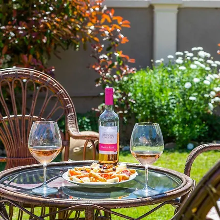 Willa Michael Kritika (Corfu)