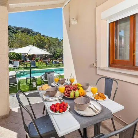 Michael * Kritika (Corfu)